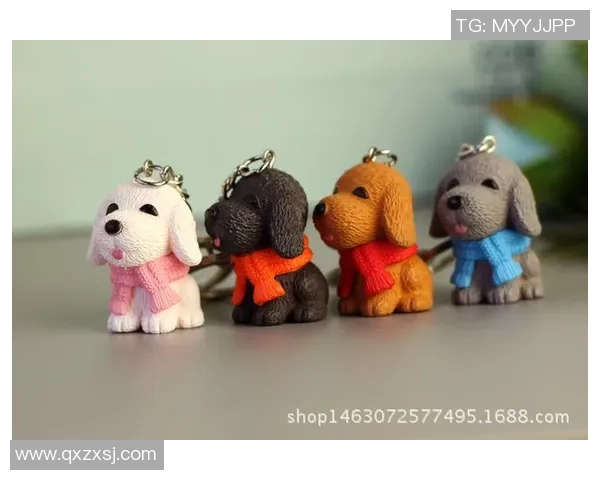 热销足球球星书包挂牌学生运动风格校园个性装饰挂件新品推荐