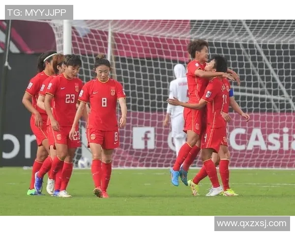 足球四强已出炉 球星争锋热力四射 谁将捧起最终荣耀奖杯